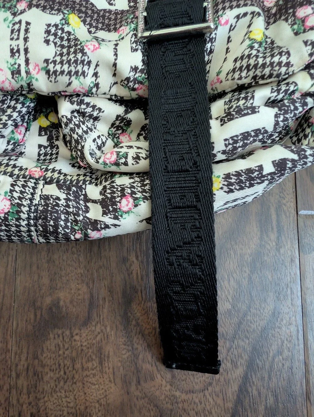 Harajuku Lovers Black Strap Printed Crossbody Bag Gwen Stefani Y2K 2000s